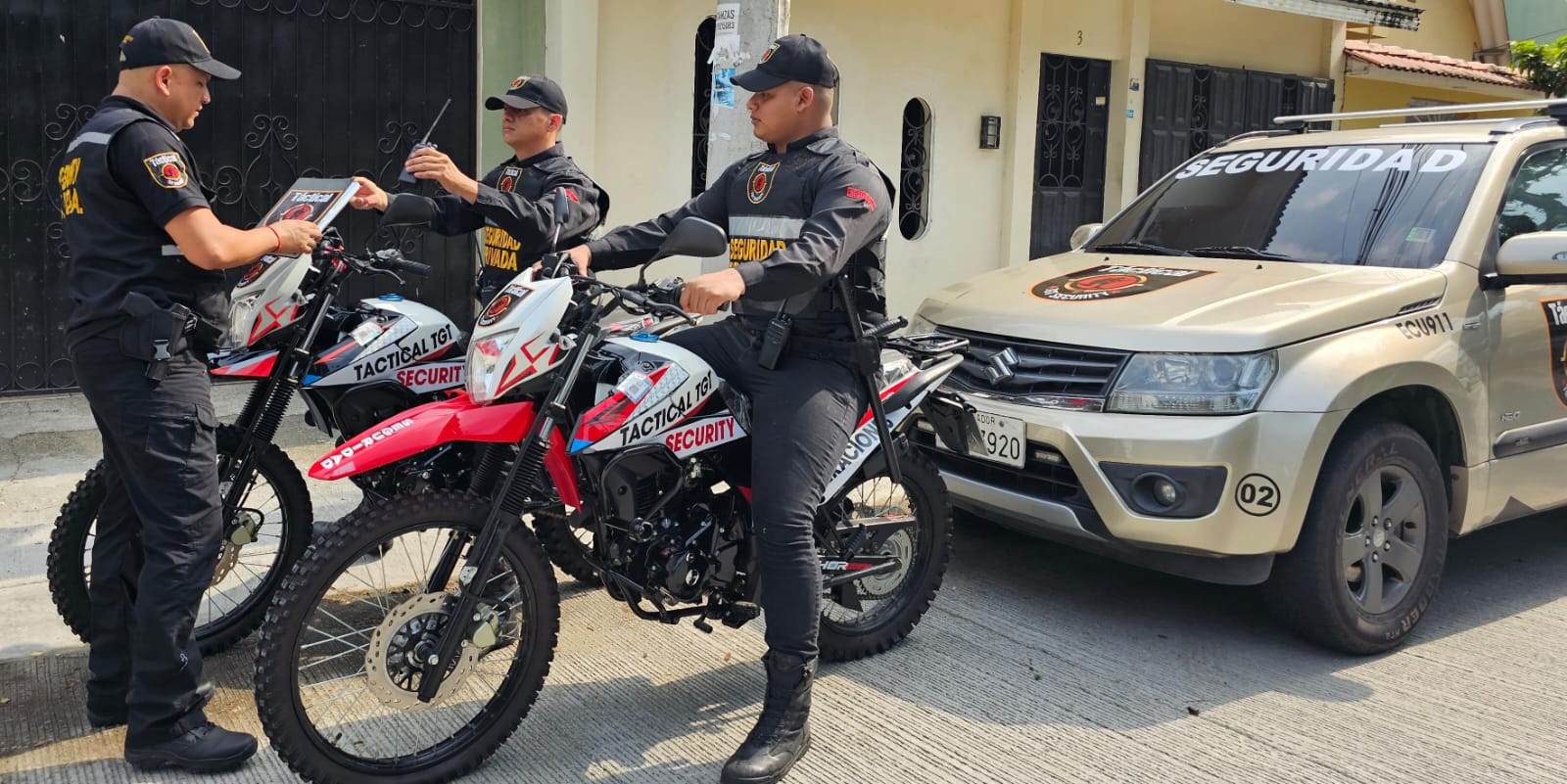 Operación táctica con motocicletas y unidad vehicular
